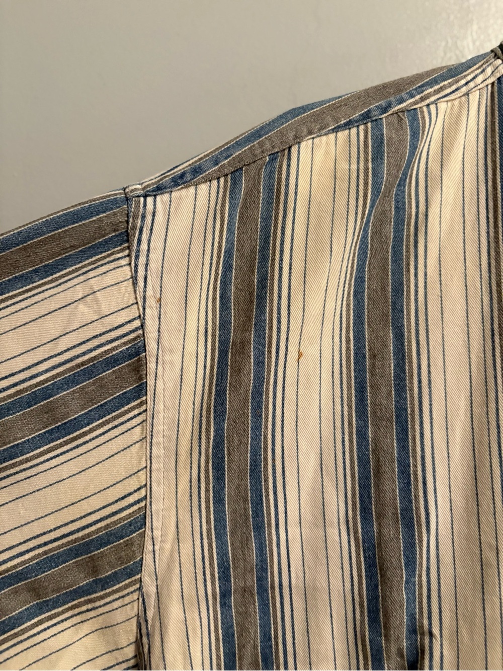 Vintage Coliseum Men's XL Short-Sleeve Button-Up Stripe Shirt Blue White Gray - Picture 13 of 16